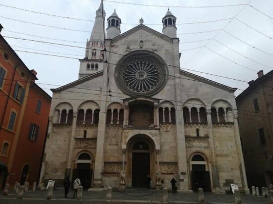 La Mansarda In Centro Apartment Modena Exterior photo